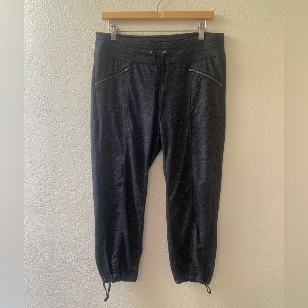 Athleta size medium grey sweats pants leggings yoga athletic work out